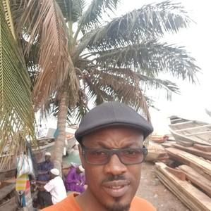 Meet your Posher, Alioune b